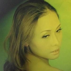 Meet your Posher, Dinh thuy dung